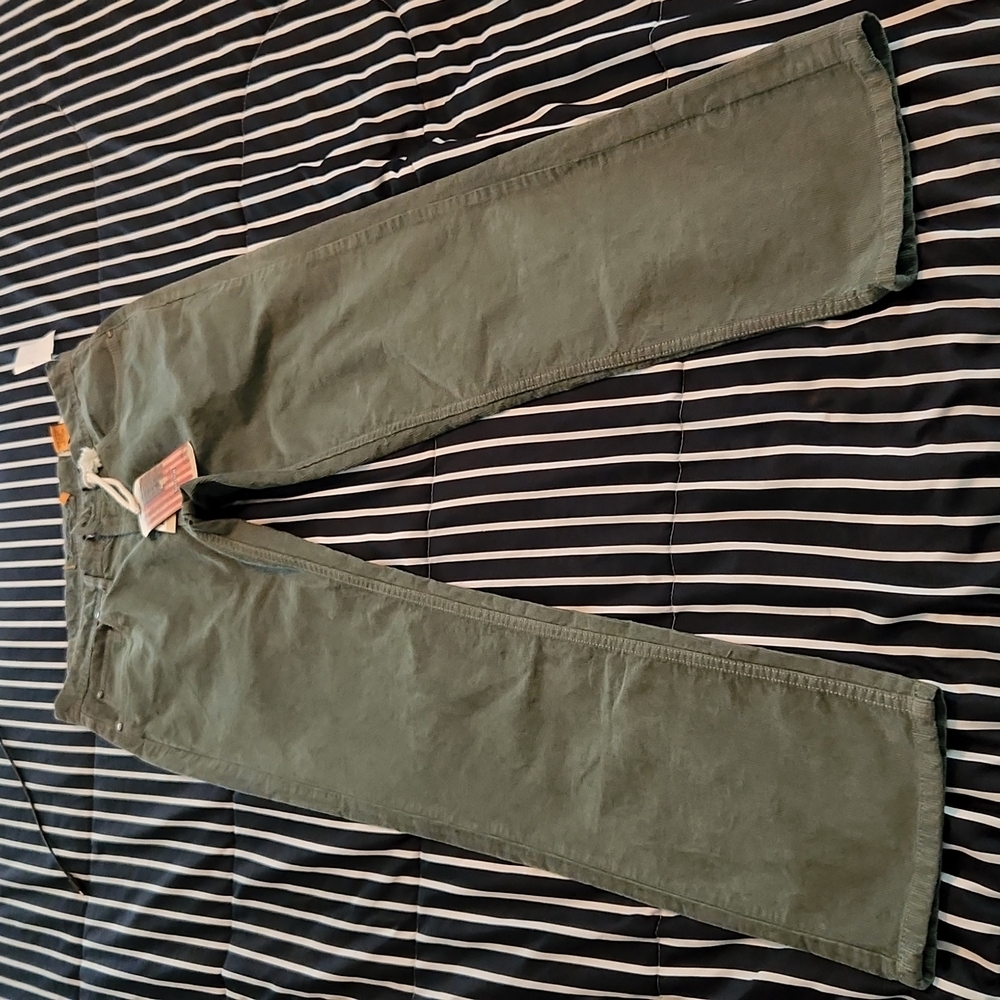 TAILOR VINTAGE CORDUROY STRETCH GRAY PANTS. SIZE 32X32 RELAXED FIT.